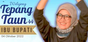 KELUARGA DINAS PETERNAKANA DAN KESEHATAN HEWAN MENGUCAPKAN WILUJENG TEPANG TAHUN YANG KE -44 KEPADA BUPATI LEBAK IBU Hj. ITI OCTAVIA JAYABAYA, SE,.MM
