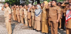 UPACARA BENDERA DILINGKUNGAN DINAS PETERNAKAN & KESEHATAN HEWAN , SENIN 13 NOVEMBER 2023
